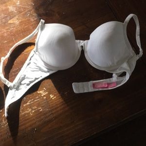 Cute t shirt bra very comfortable w/ underwire